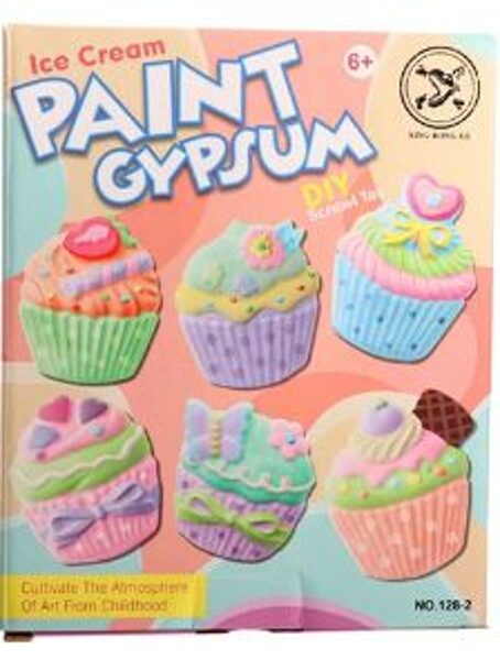 Gypsum Figures for Coloring Set Cakes